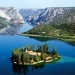 House Ana * Skradin