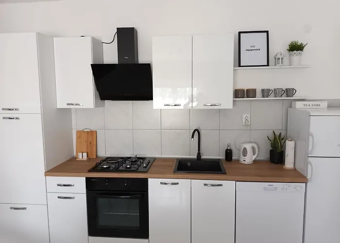 Apartament House Ana